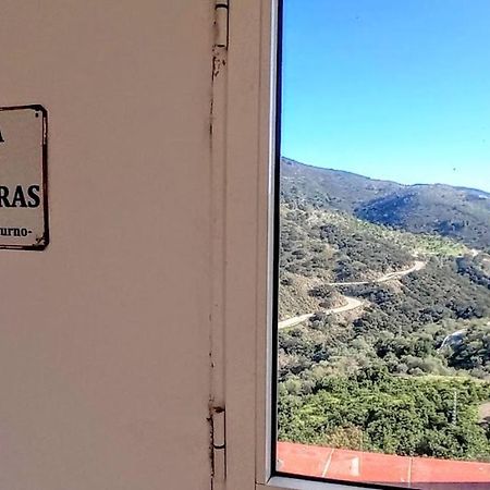 Posada Puente Romano Sedella エクステリア 写真