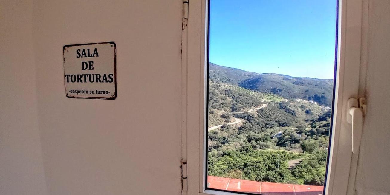 Posada Puente Romano Sedella エクステリア 写真