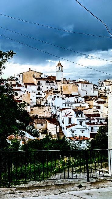Posada Puente Romano Sedella エクステリア 写真